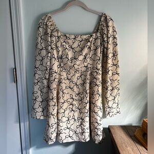Abercrombie & Fitch Cream Dress with Black Bow Pattern Size Small